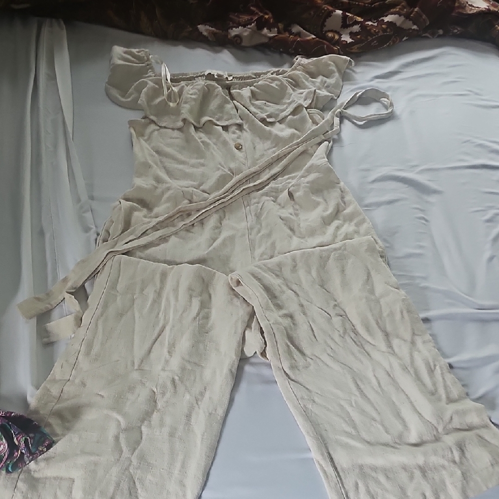 Monteau Cream Jumpsuit with Wide-Leg Design